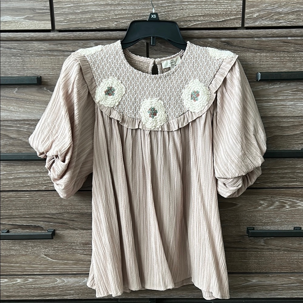 Entro Beige Blouse with Floral Accents